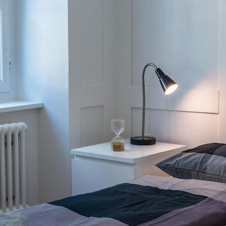 Hitrental Schmidgasse - Apartments ซูริก ภายนอก รูปภาพ