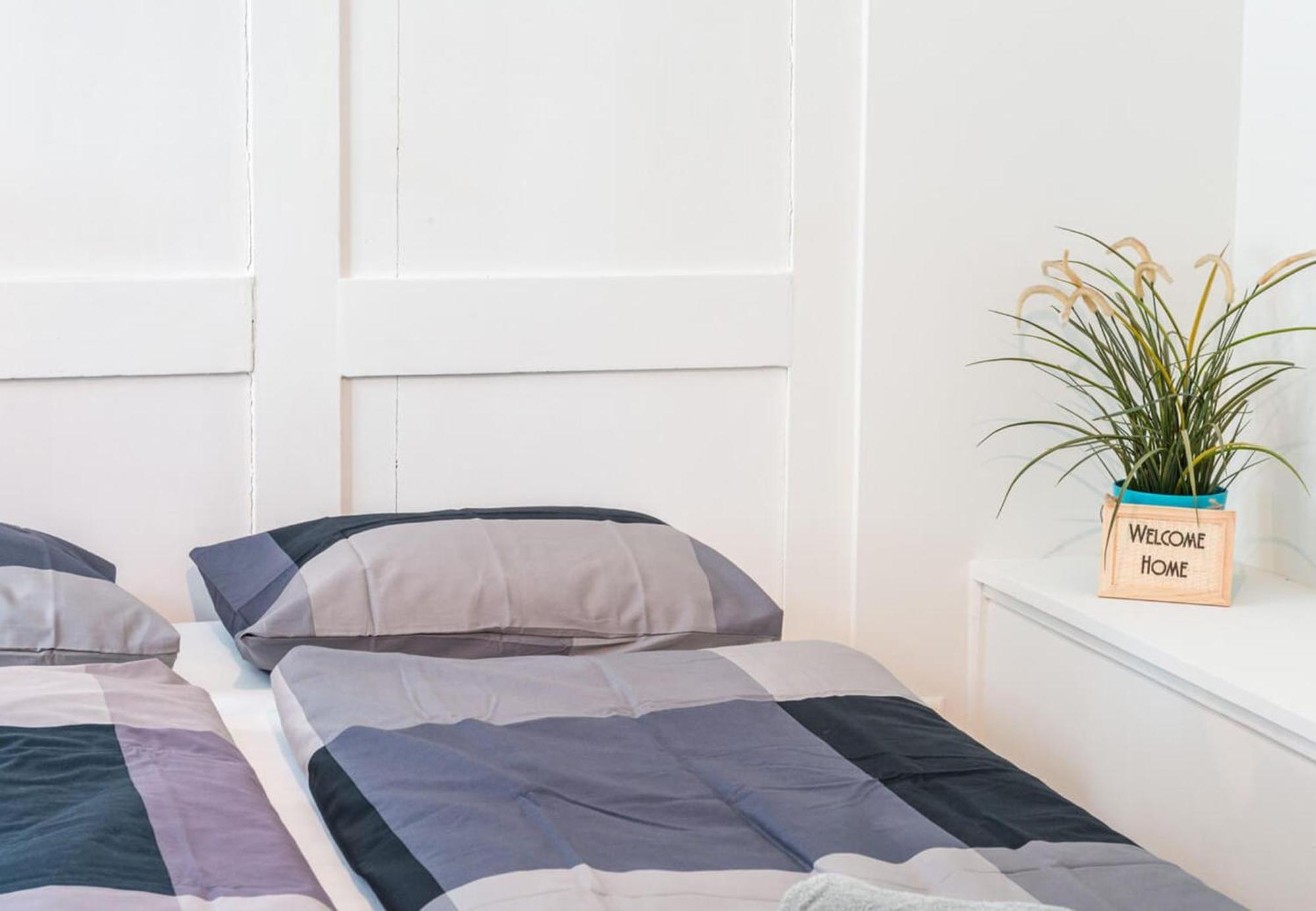 Hitrental Schmidgasse - Apartments ซูริก ภายนอก รูปภาพ