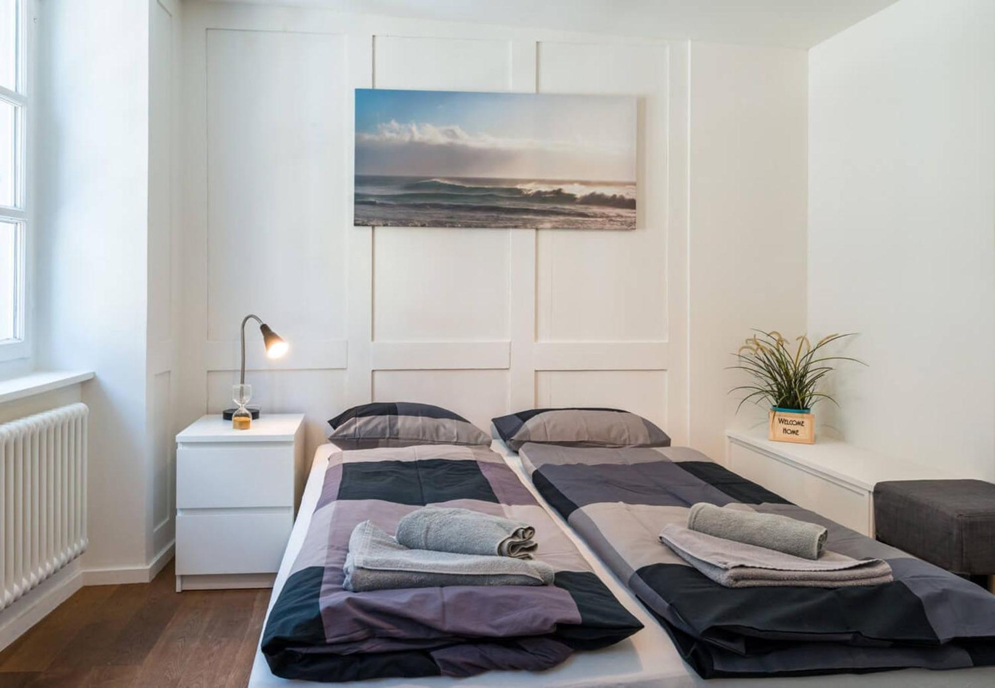 Hitrental Schmidgasse - Apartments ซูริก ภายนอก รูปภาพ