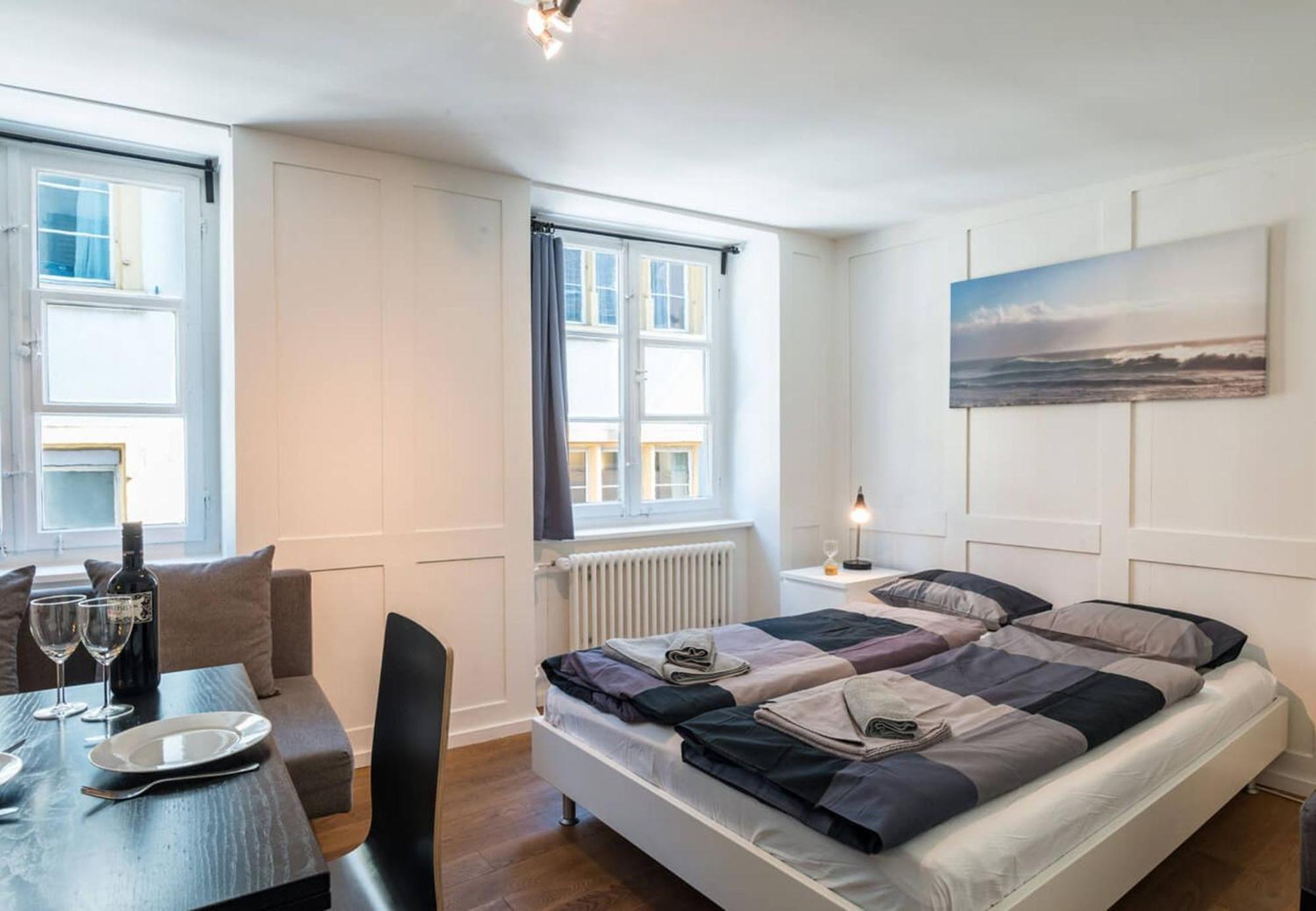 Hitrental Schmidgasse - Apartments ซูริก ภายนอก รูปภาพ
