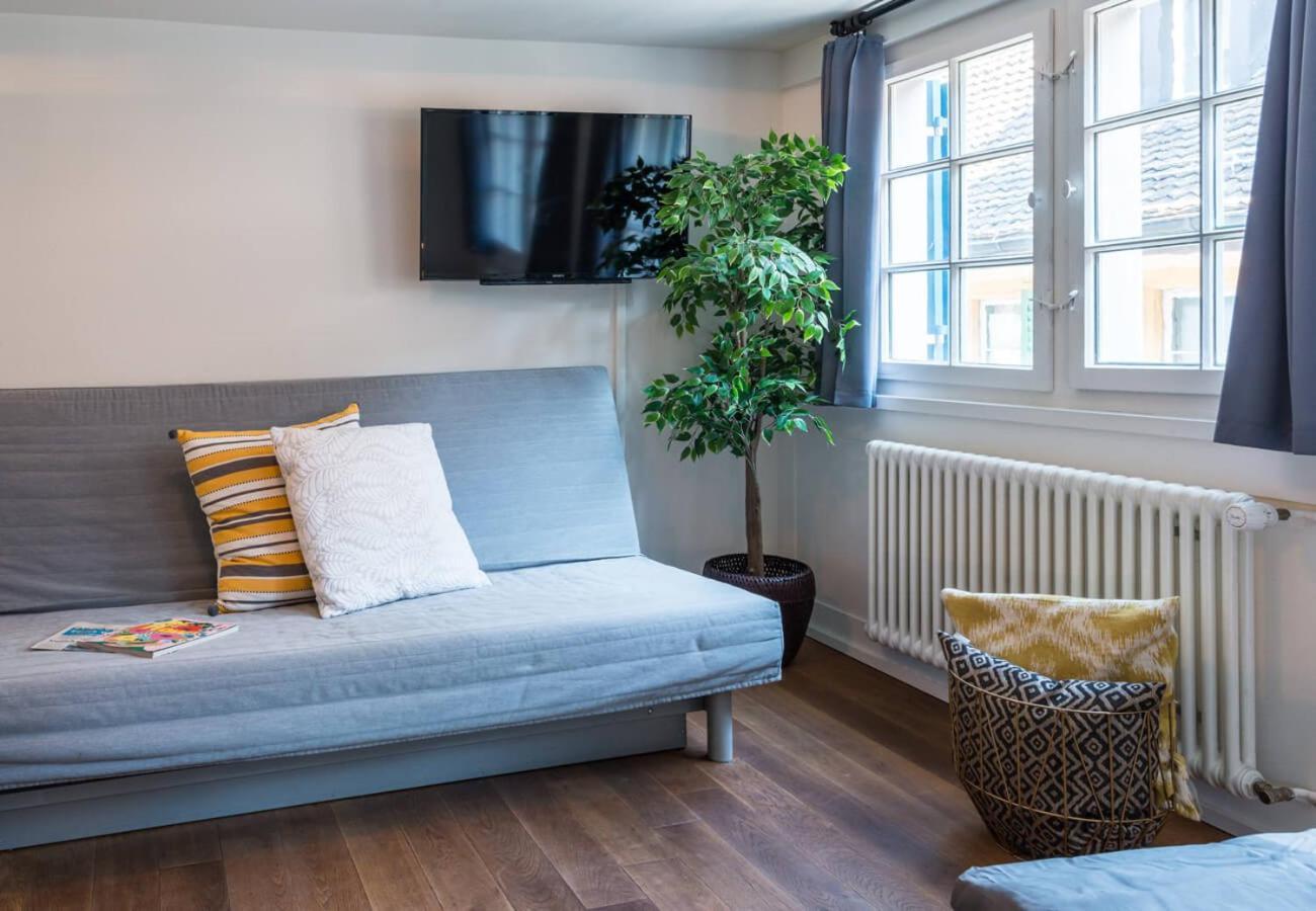 Hitrental Schmidgasse - Apartments ซูริก ภายนอก รูปภาพ