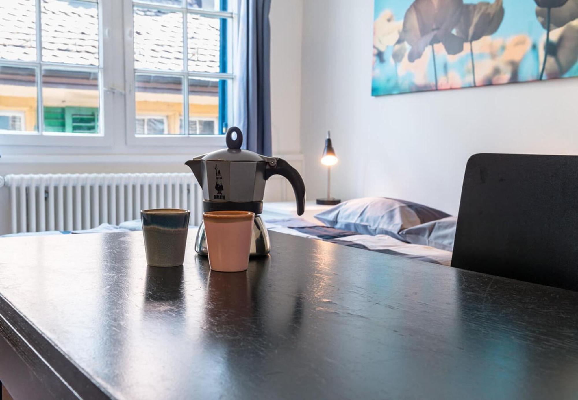 Hitrental Schmidgasse - Apartments ซูริก ภายนอก รูปภาพ