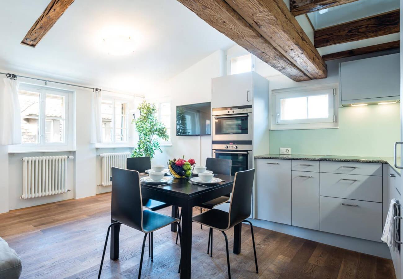 Hitrental Schmidgasse - Apartments ซูริก ภายนอก รูปภาพ