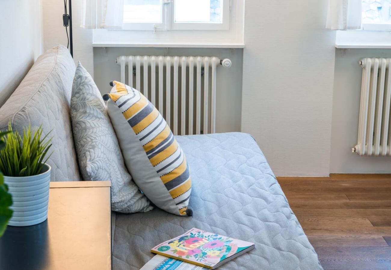Hitrental Schmidgasse - Apartments ซูริก ภายนอก รูปภาพ